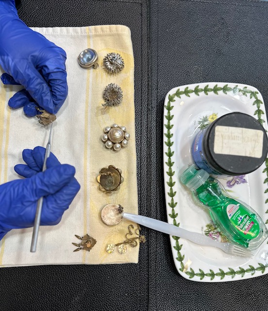 What is Verdigris and How to Clean it?